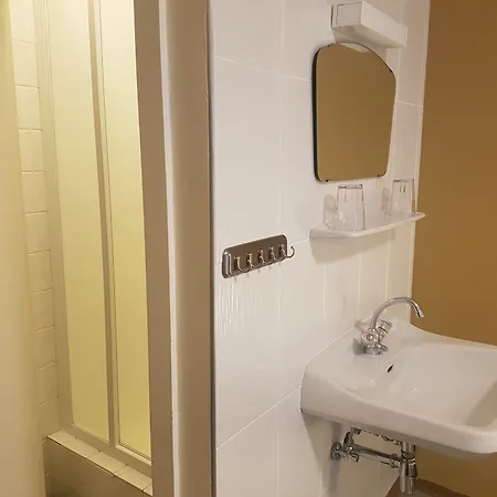 Sportland & Outdoor-center 2*