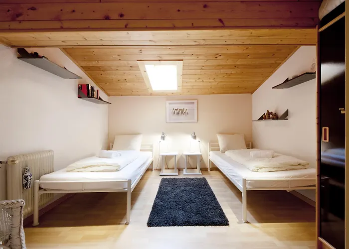 Sportland & Outdoor-center 2*