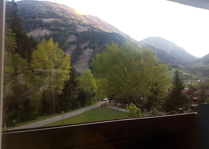 Sportland & Outdoor-center 2*