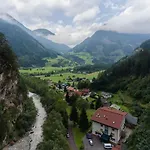 Sportland & Outdoor-center 2* Huben (Lienz)