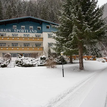 Sportland & Outdoor-center Hotel
